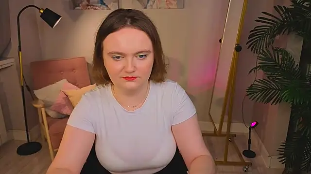 Snapshot of TerryAstra chatting on November 2025 01:25:02 PM TerryAstra online show from November 2025 01:25:02 PM