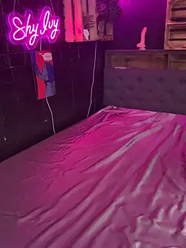 Shy-Ivy online show from December 2025 10:37:02 PM