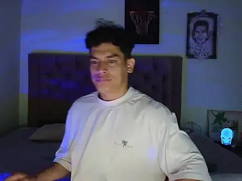 Snapshot of blorelopez chatting on November 2025 03:45:01 PM blorelopez online show from November 2025 03:45:01 PM