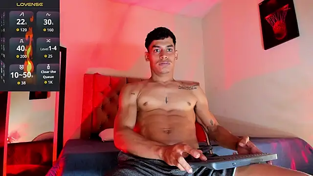 Snapshot of blorelopez chatting on December 2025 04:36:01 PM blorelopez online show from December 2025 04:36:01 PM