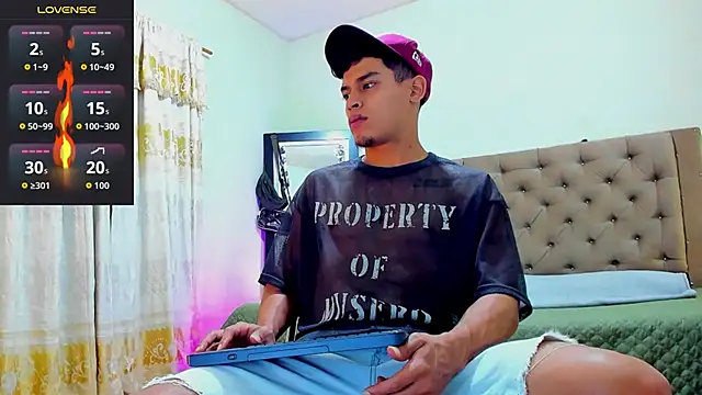 Snapshot of blorelopez chatting on January 2026 07:16:02 PM blorelopez online show from January 2026 07:16:02 PM