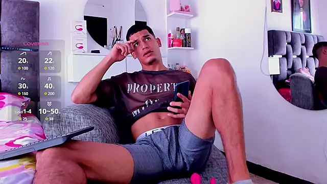 blorelopez online show from July 2026 07:45:01 PM