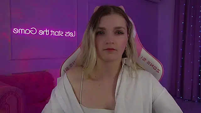 AnnyRaii online show from March 2026 06:25:02 AM