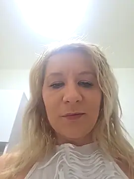 Snapshot of KaylinJan chatting on March 2026 05:12:02 AM KaylinJan online show from March 2026 05:12:02 AM