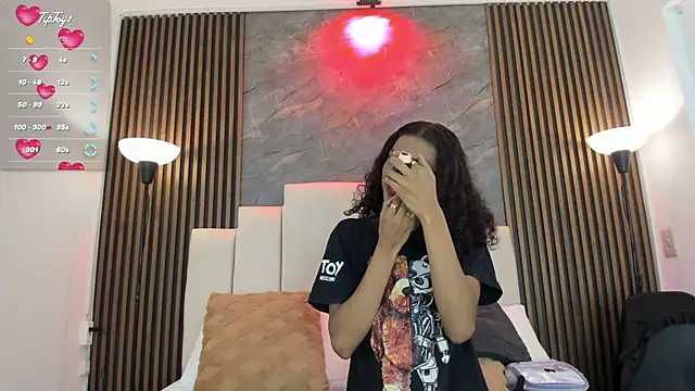 Snapshot of catiusca_reyes_03 chatting on February 2026 01:09:02 PM catiusca reyes 03 online show from February 2026 01:09:02 PM