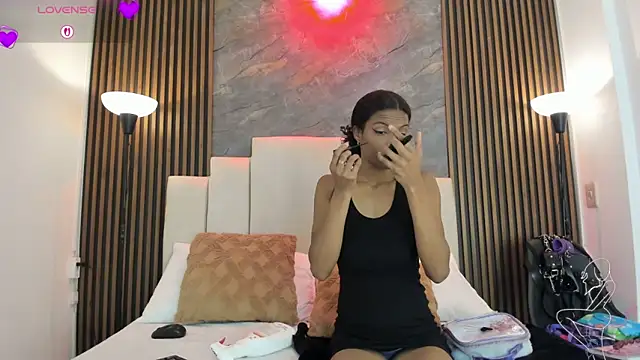 Snapshot of catiusca_reyes_03 chatting on February 2026 12:47:02 PM catiusca reyes 03 online show from February 2026 12:47:02 PM