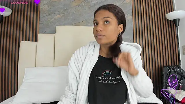 Snapshot of catiusca_reyes_03 chatting on March 2026 11:32:01 AM catiusca reyes 03 online show from March 2026 11:32:01 AM