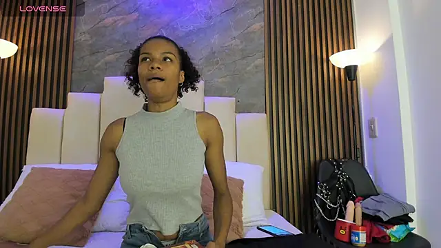 Snapshot of catiusca_reyes_03 chatting on April 2026 02:55:02 PM catiusca reyes 03 online show from April 2026 02:55:02 PM