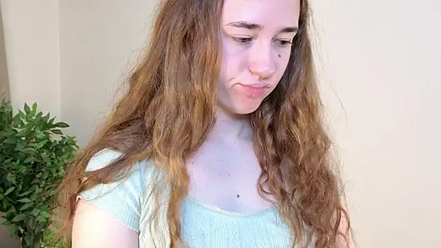 Snapshot of SudieNatera chatting on November 2025 05:19:02 AM SudieNatera online show from November 2025 05:19:02 AM