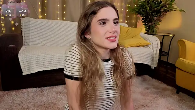 Snapshot of RozanneJordan chatting on February 2026 05:16:01 PM RozanneJordan online show from February 2026 05:16:01 PM