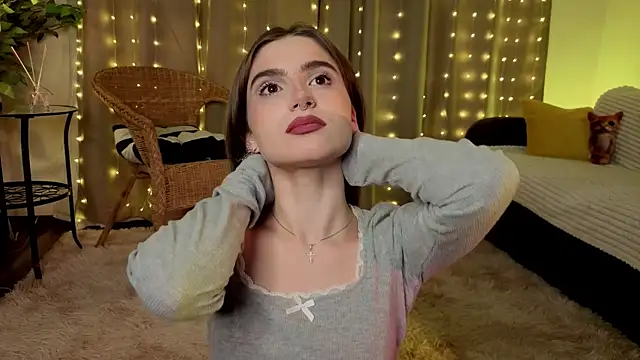 Snapshot of RozanneJordan chatting on February 2026 06:11:02 PM RozanneJordan online show from February 2026 06:11:02 PM