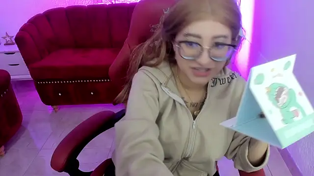 yuyu m online show from November 2025 02:43:02 PM