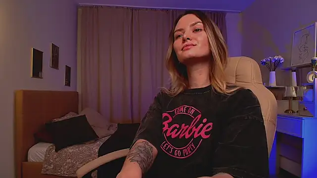 Ursula Andres online show from January 2026 02:37:02 AM