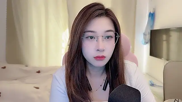 TTtia  online show from January 2026 01:42:02 AM