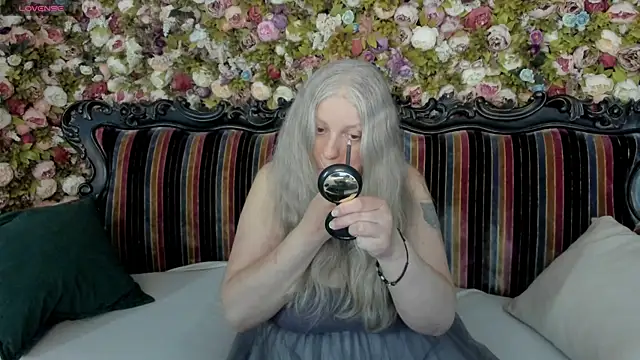 Snapshot of mariabelladonna chatting on July 2026 10:01:01 PM mariabelladonna online show from July 2026 10:01:01 PM