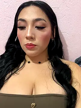 Snapshot of urenyel chatting on November 2025 03:32:02 AM urenyel online show from November 2025 03:32:02 AM