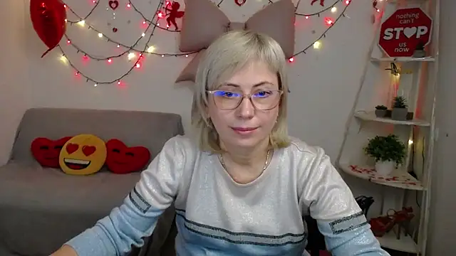 LaurenWishy online show from February 2026 07:40:01 PM