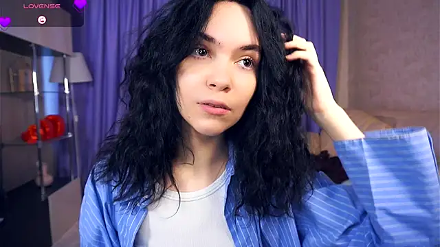 Snapshot of LorrieWilcinski chatting on November 2025 07:52:01 AM LorrieWilcinski online show from November 2025 07:52:01 AM