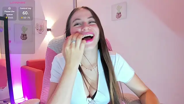 MiaWhiteBunny online show from February 2026 11:08:01 PM