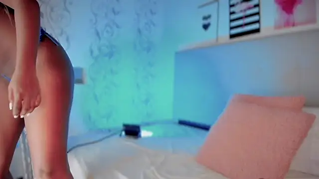 Zendaya    online show from November 2025 01:29:01 AM