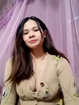 quynhquynh  online show from February 2026 12:20:01 AM