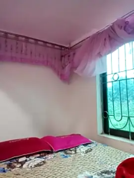 quynhquynh  online show from February 2026 02:34:02 AM