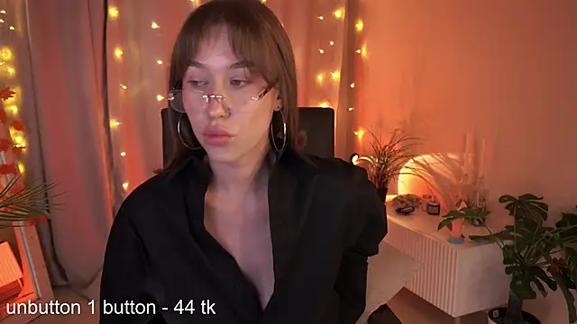 AnnetteLane online show from November 2025 04:26:02 AM