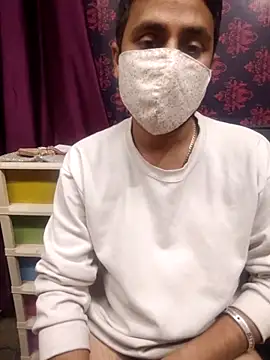 Cute Lucky online show from December 2025 09:13:02 PM