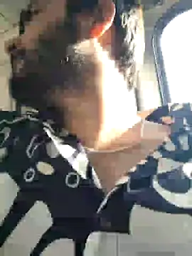 Cute Lucky online show from March 2026 10:32:01 AM