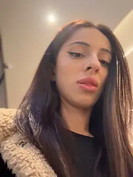 Snapshot of Lilitoppp chatting on November 2025 09:54:02 AM Lilitoppp online show from November 2025 09:54:02 AM