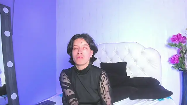 CoralAndOcean  online show from December 2025 09:43:02 PM