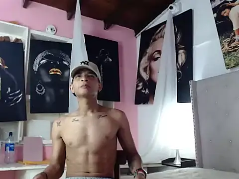 Snapshot of crissex3 chatting on February 2026 12:39:02 PM crissex3 online show from February 2026 12:39:02 PM