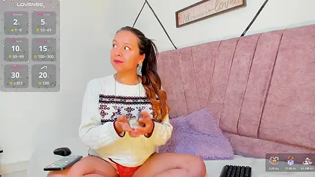 Julieta Lein  online show from December 2025 09:43:02 PM