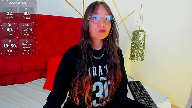 Julieta Lein  online show from January 2026 09:09:01 PM