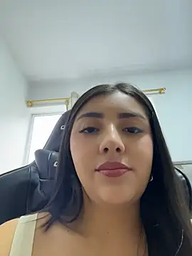 Snapshot of Sammyy_torres chatting on April 2026 08:33:01 PM Sammyy torres online show from April 2026 08:33:01 PM