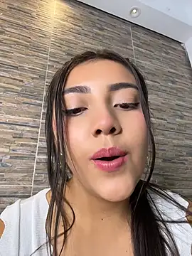 Snapshot of Sammyy_torres chatting on May 2026 01:33:01 AM Sammyy torres online show from May 2026 01:33:01 AM