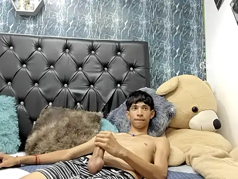 cruzitojpx18 online show from November 2025 07:33:02 AM