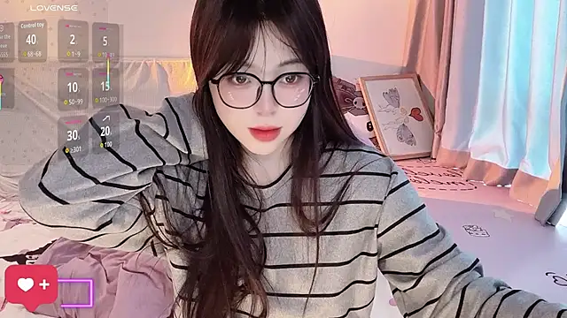 Snapshot of -Angela chatting on November 2025 03:41:01 AM -Angela online show from November 2025 03:41:01 AM