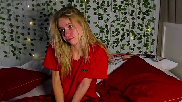 Snapshot of Cute_Beautiful_Princess chatting on November 2025 10:45:01 PM Cute Beautiful Princess online show from November 2025 10:45:01 PM