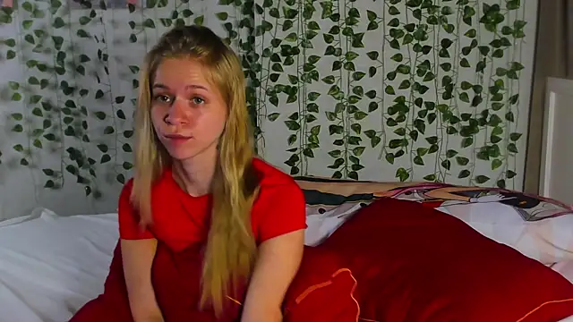 Snapshot of Cute_Beautiful_Princess chatting on November 2025 10:45:02 PM Cute Beautiful Princess online show from November 2025 10:45:02 PM