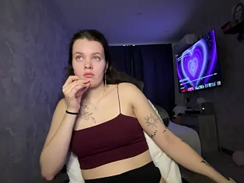 Snapshot of Teresa_Yung chatting on November 2025 08:35:01 AM Teresa Yung online show from November 2025 08:35:01 AM