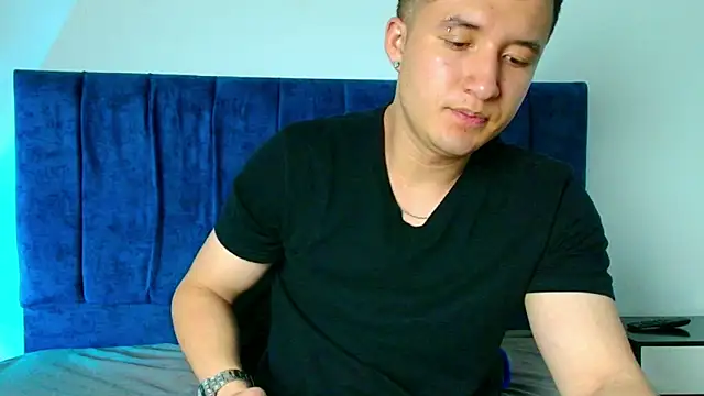 Snapshot of Ethan-Connor chatting on November 2025 08:56:01 PM Ethan-Connor online show from November 2025 08:56:01 PM