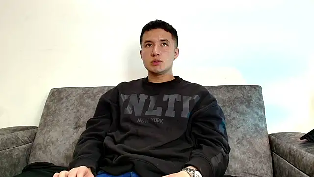 Snapshot of Ethan-Connor chatting on November 2025 08:24:02 PM Ethan-Connor online show from November 2025 08:24:02 PM