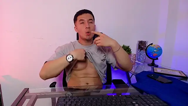 Ethan-Connor online show from January 2026 12:33:02 PM