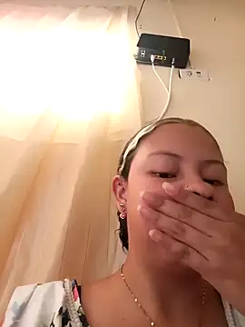 Snapshot of Amber_Adams01 chatting on November 2025 01:10:02 PM Amber Adams01 online show from November 2025 01:10:02 PM