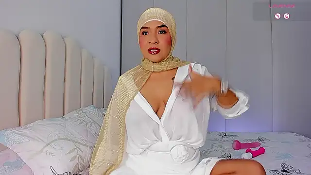 Amira-Zahra online show from February 2026 10:03:02 AM