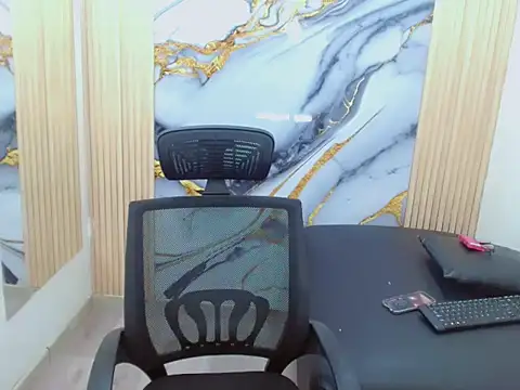 Snapshot of MeganCock chatting on November 2025 02:54:01 AM MeganCock online show from November 2025 02:54:01 AM