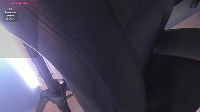 Snapshot of lexiemonroe2 chatting on November 2025 07:06:01 PM lexiemonroe2 online show from November 2025 07:06:01 PM