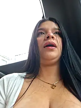 Layla-daring online show from November 2025 07:06:01 PM