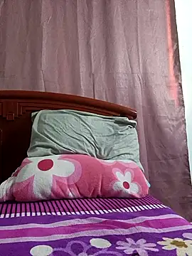 Jorkaty29  online show from December 2025 01:31:02 PM